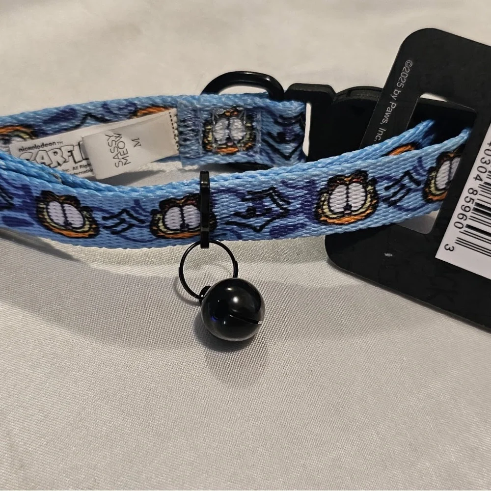 Sassy Meow Blue Garfield Cat Collar and Matching Leash (M)
